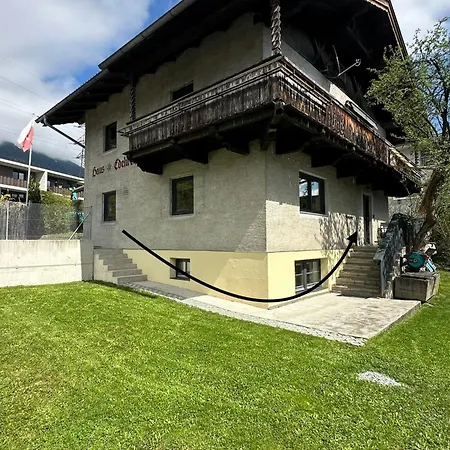 Edelweiss Appartement *